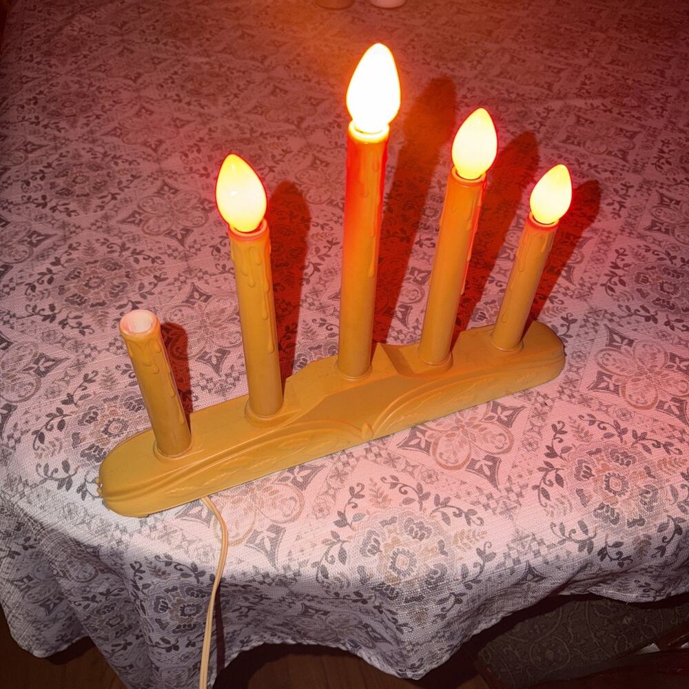 Christmas 5 Light Window Candle Electric Vintage Plastic Drip Candelabra TESTED